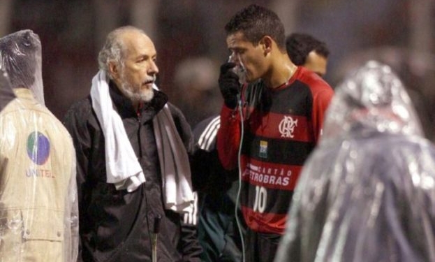 Dos cilindros em Potosí ao triunfo "inútil" no Azteca, Flamengo revive o drama da altitude