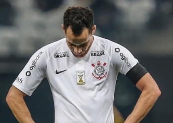 Fla estuda Rodriguinho decisivo do Corinthians, mas fase no Egito é oposta