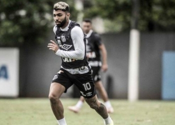 Landim toma posse no Flamengo com cobrança por reforços e aguarda sinal para ir atrás de Gabigol