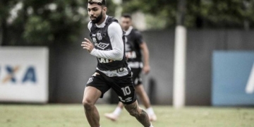 Landim toma posse no Flamengo com cobrança por reforços e aguarda sinal para ir atrás de Gabigol