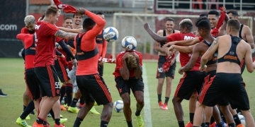 Bruno Henrique é regularizado pelo Flamengo e fica à disposição de Abel para o clássico