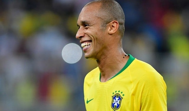 Após sair de cena por Dedé, Flamengo faz proposta por Miranda