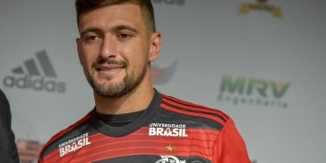 Arrascaeta chega confiante ao Flamengo: "Desafio é ganharmos tudo"