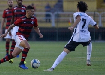 Arrascaeta fala após estreia pelo Flamengo: ‘Seguir treinando para ficar 100%’