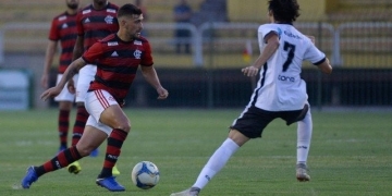 Arrascaeta fala após estreia pelo Flamengo: ‘Seguir treinando para ficar 100%’