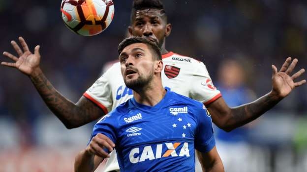 Vice do Cruzeiro ameaça 'guerra' ao Flamengo: 'Está só no cheirinho; com R$ 100 milhões, não contratou ninguém'