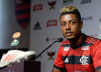 Bruno Henrique é apresentado: 'Sou do Mengão também'