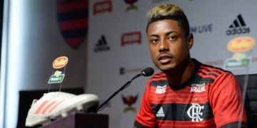 Bruno Henrique é apresentado: 'Sou do Mengão também'