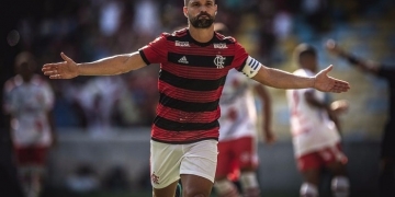 Flamengo acerta renovação de Diego e aguarda pai para assinar contrato até dezembro de 2020