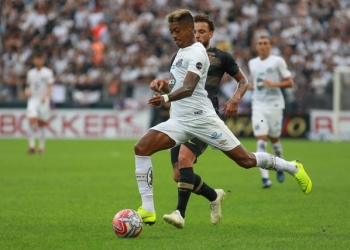 Flamengo anuncia que desistiu das contratações de Bruno Henrique e Dedé