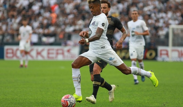 Flamengo anuncia que desistiu das contratações de Bruno Henrique e Dedé