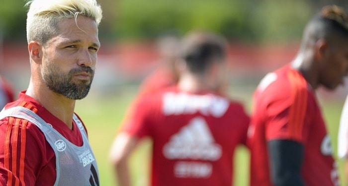 Flamengo rejeita contraproposta, e negociação de renovação com Diego esfria