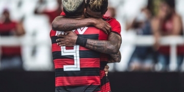 Flamengo sofre com antigos vícios, mas ganha verticalidade e poder de reação com Bruno Henrique