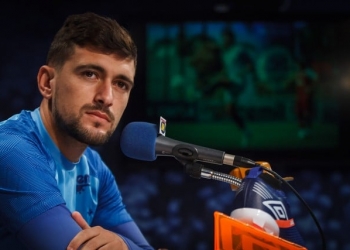 Pelo terceiro dia consecutivo, Arrascaeta não comparece a treino na Toca da Raposa