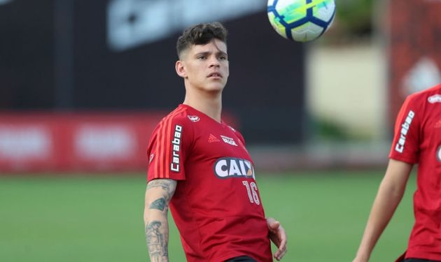 Presidente do Santos reclama de pedida por Ronaldo; empresário rebate