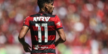 Bandeira classifica venda de Paquetá como a ‘melhor possível’ e diz que meia queria sair do Fla