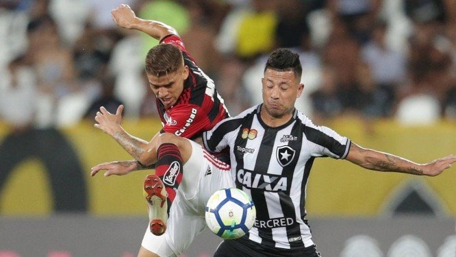 Botafogo desiste de vender mando e mantém clássico com o Flamengo no Nilton Santos