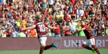 Flamengo tem média de mais 43 mil presentes como mandante no Carioca