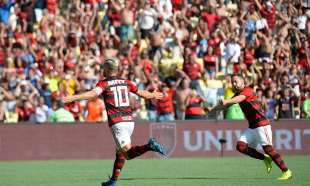 Flamengo tem média de mais 43 mil presentes como mandante no Carioca