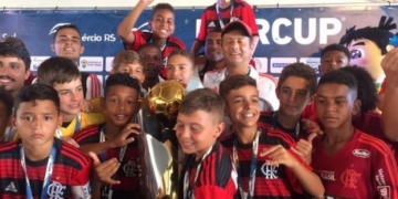 Americano filho de brasileiros chama a atenção nas divisões de base do Fla