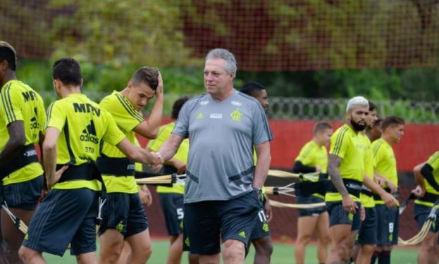 Estreia na Libertadores se aproxima e Abel precisa definir o Fla titular