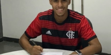 Promessa do Londrina assina contrato com o Flamengo