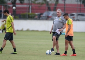 Visando a estreia da Libertadores, Fla faz ensaio geral diante da Portuguesa