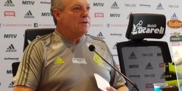 Abel confirma Arrascaeta e vibra com tempo para recuperar seu time: "Energia ficou baixa"