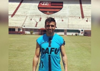 Adversário do Flu na Sul-Americana, Fierro se declara ao Fla: 'Minha casa'