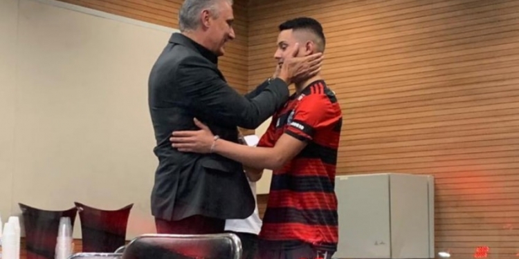 Cauan Emanuel posta foto com Tite: 'Espero poder te reencontrar um dia'