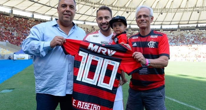 Com uma assistência por jogo, Everton Ribeiro supera início no Flamengo e vê time "mais forte"