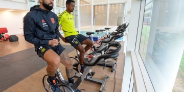 De olho em novidade para Fla-Flu decisivo, Abel observa Gabigol entre os titulares