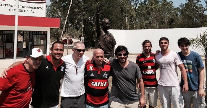 Ex-presidente que dá nome a CT do Flamengo não segura lágrimas: "Eu estou chorando todo dia"