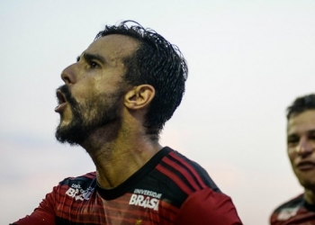 Flamengo acerta venda de Dourado para o futebol chinês por R$ 25,5 mi