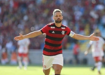 Flamengo aprova patrocínio e segue no mercado para alcançar meta de receitas