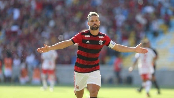 Flamengo aprova patrocínio e segue no mercado para alcançar meta de receitas