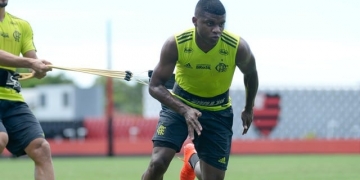 Lincoln volta lesionado da seleção sub-20 e desfalca o Flamengo por pelo menos dois meses