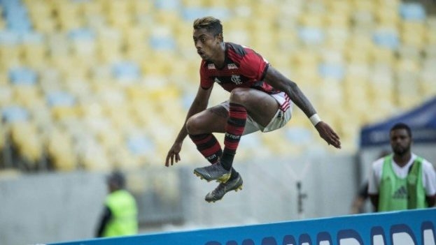 Bruno Henrique tem melhor início entre reforços recentes do Flamengo e aumenta pressão em Vitinho