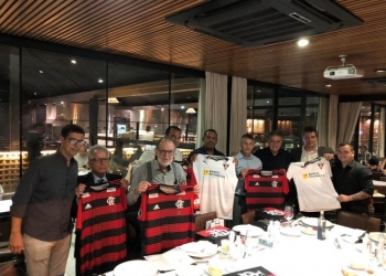 Representantes de Flamengo e LDU se reúnem na véspera do confronto pela Libertadores