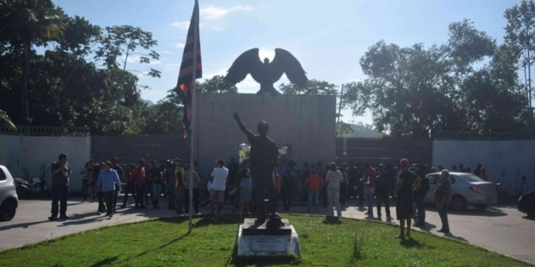 Flamengo assina acordo e se compromete a tomar medidas contra incêndio no Ninho do Urubu