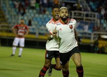 Abel vibra com 3 a 1 sobre a Portuguesa antes da Libertadores: "De maneira convincente"