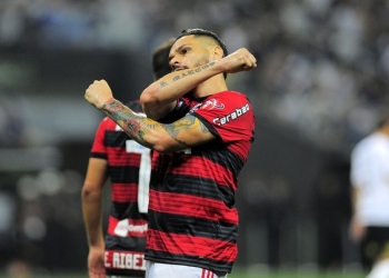 Campeão da Libertadores, Pará aponta caminhos na competição e minimiza altitude