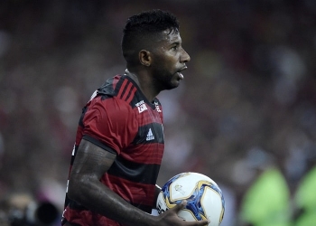 Cruzeiro, Grêmio e Inter procuraram Rodinei; lateral vive momento delicado no Flamengo