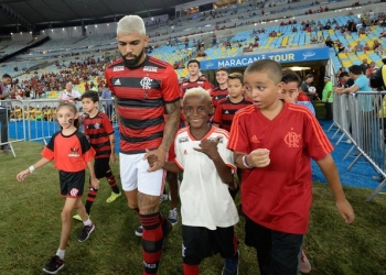#Gabi100gols: com força no muque e ginga de Nego Ney, artilheiro do Flamengo mira marca centenária