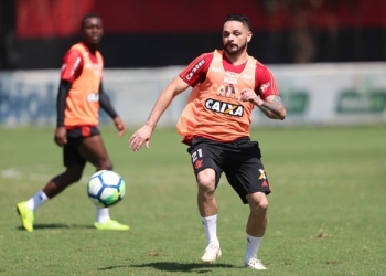 Pará revela emoção pelos 200 jogos no Fla: 'O mais especial está por vir'