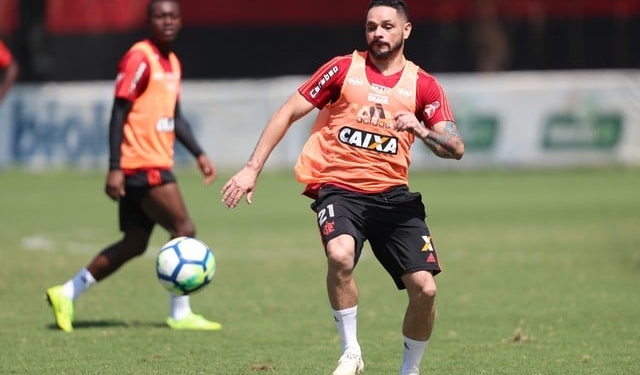 Pará revela emoção pelos 200 jogos no Fla: 'O mais especial está por vir'
