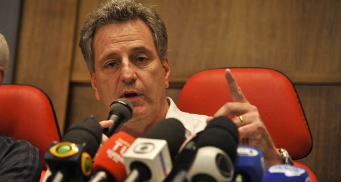 Rodolfo Landim pede licença da presidência do Flamengo