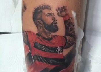 Torcedor do Flamengo eterniza Gabigol na pele