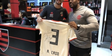 Encantado com a torcida, Rodrigo Caio diz que início no Flamengo superou expectativa: "Até melhor"