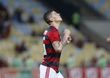Análise: Flamengo mostra "alegria nas pernas", evolui como equipe, mas tem que pôr os pés na forma